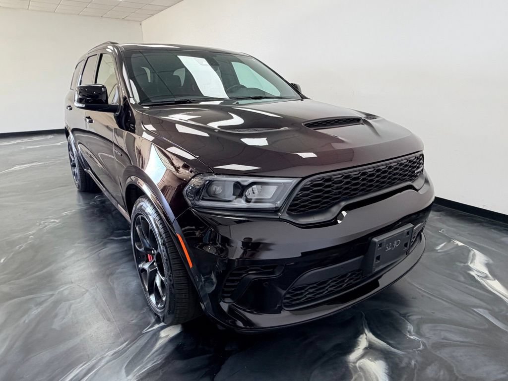 Used 2024 Dodge Durango R/T w/ Tow 'N Go Group AWD/4WD image 28