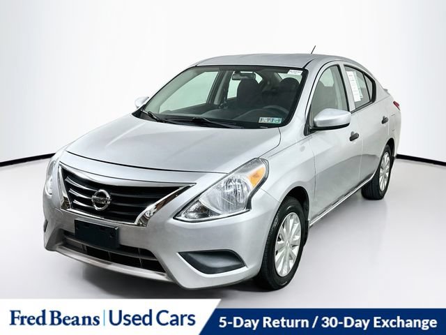 Used 2016 Nissan Versa S Plus FWD image 3