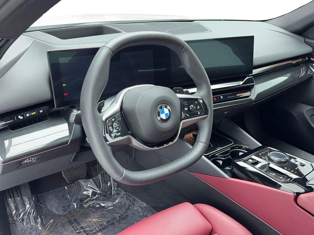 Used 2026 BMW 530i xDrive image 14
