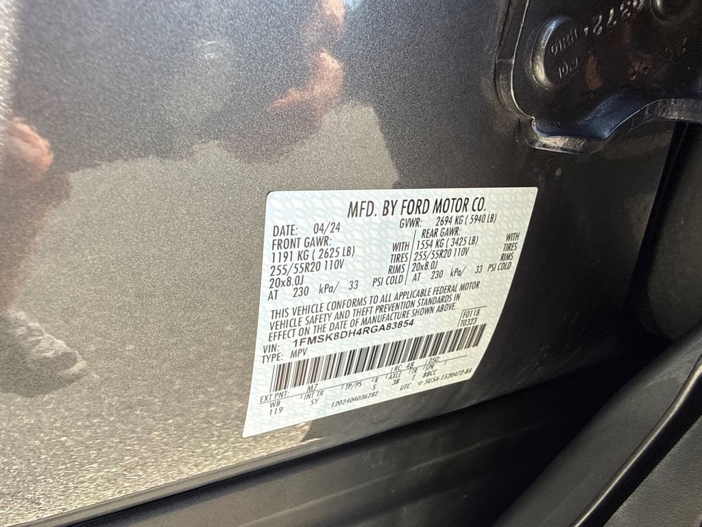 Used 2024 Ford Explorer XLT w/ Equipment Group 202A AWD/4WD image 25