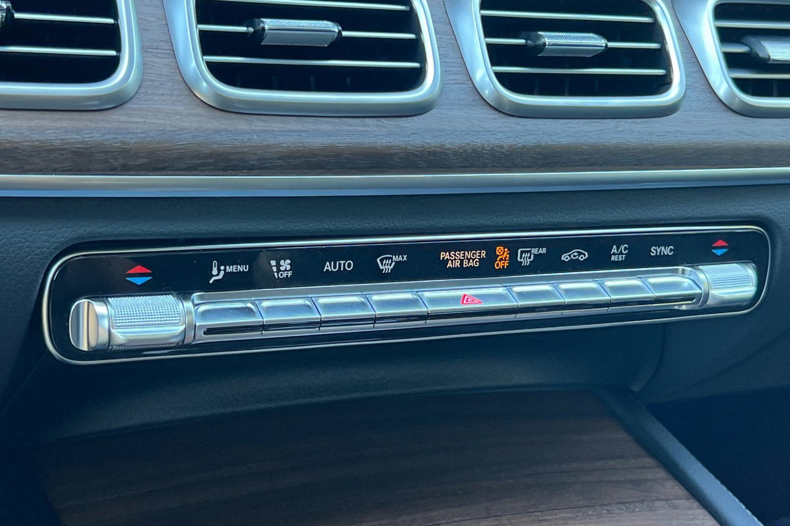 Used 2025 Mercedes-Benz GLS 450 GLS 450 image 23