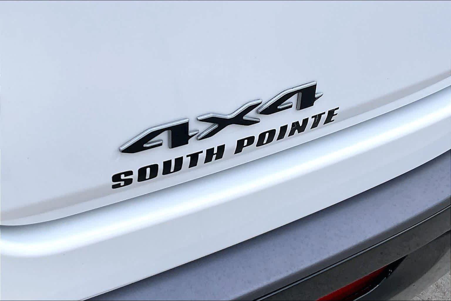 New 2026 Jeep Grand Wagoneer L Limited AWD/4WD image 15