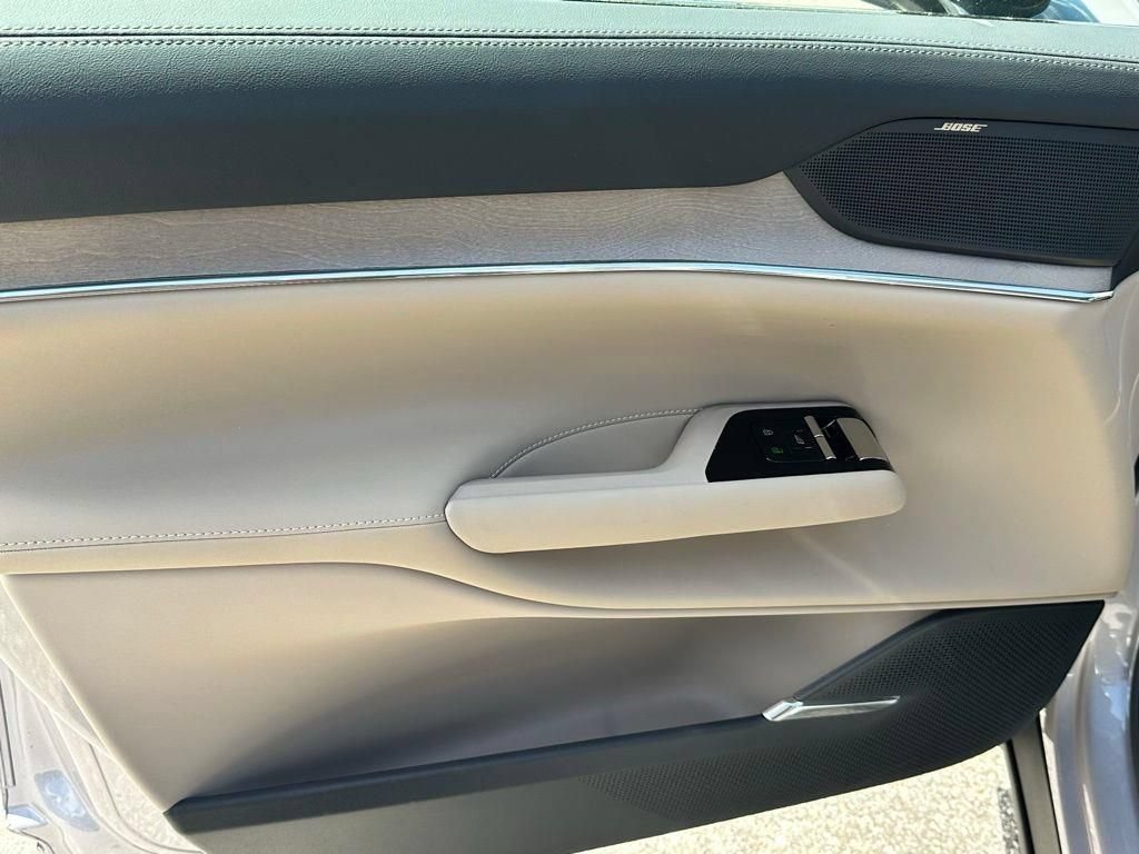 New 2026 Volvo EX90 Plus RWD image 23