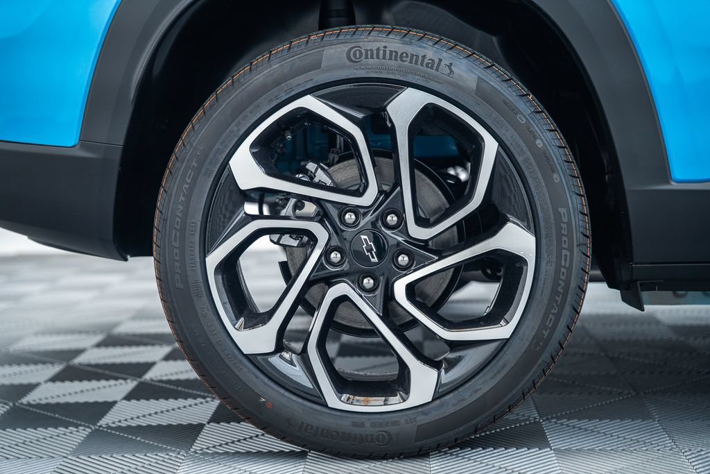 New 2026 Chevrolet Trax RS w/ Sunroof Package FWD image 19