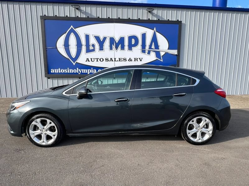 Used 2017 Chevrolet Cruze Premier FWD image 17