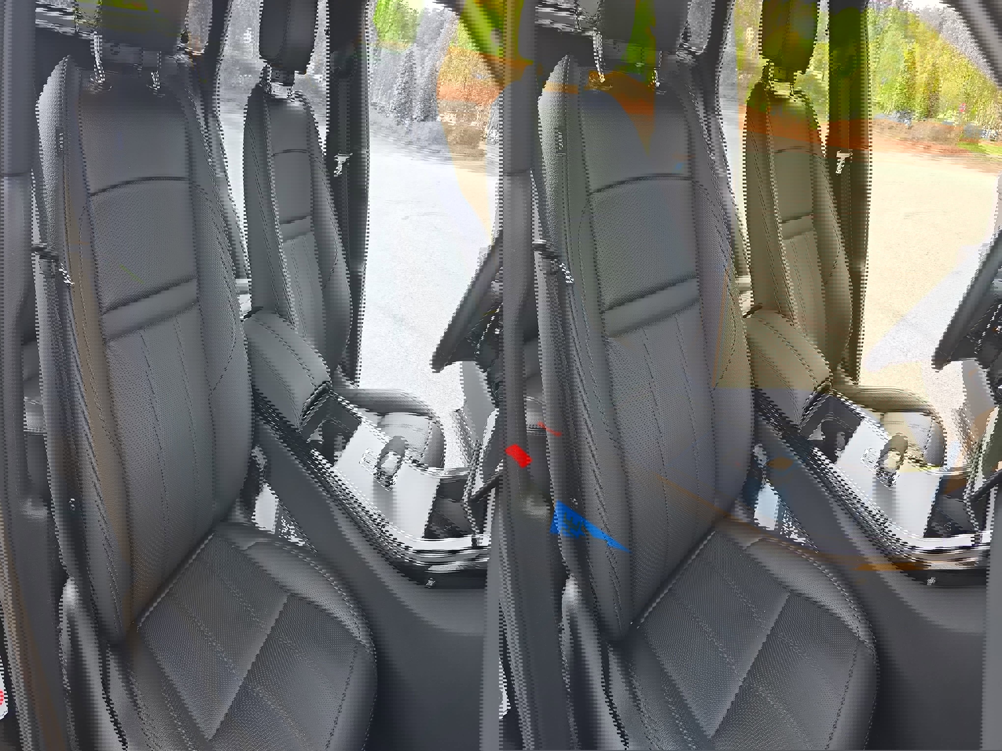 Certified 2024 Land Rover Range Rover Evoque S image 10