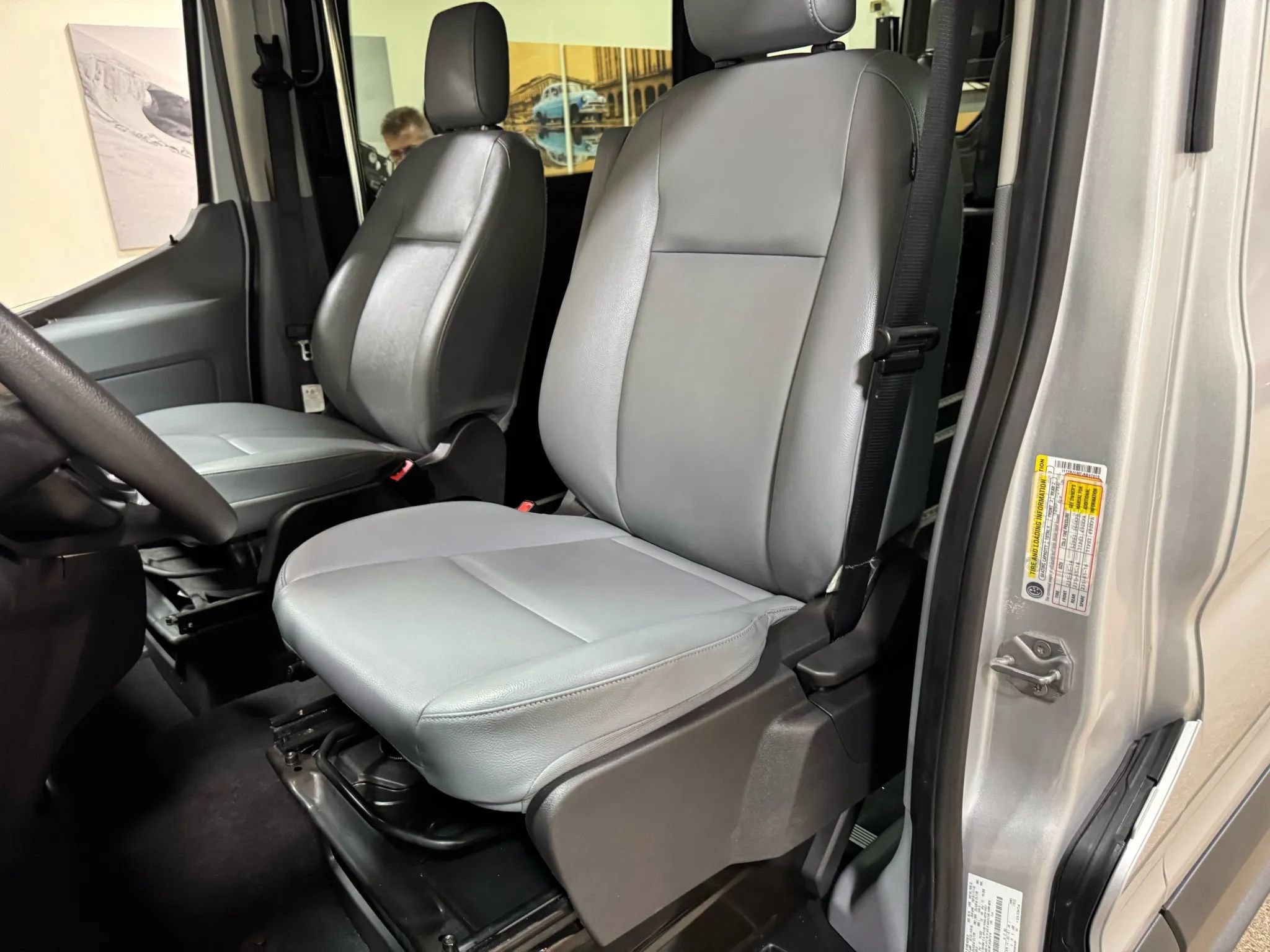 Used 2018 Ford Transit 250 148 Medium Roof image 41