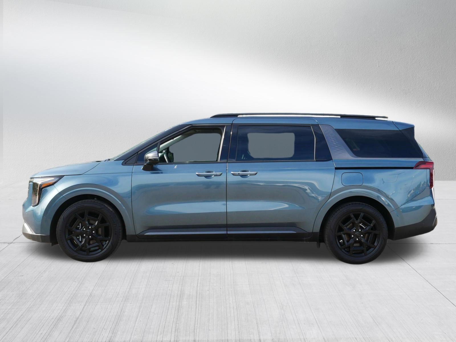 Certified 2025 Kia Carnival SX Prestige FWD image 4