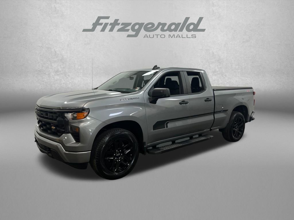 Used 2023 Chevrolet Silverado 1500 Custom AWD/4WD image 1