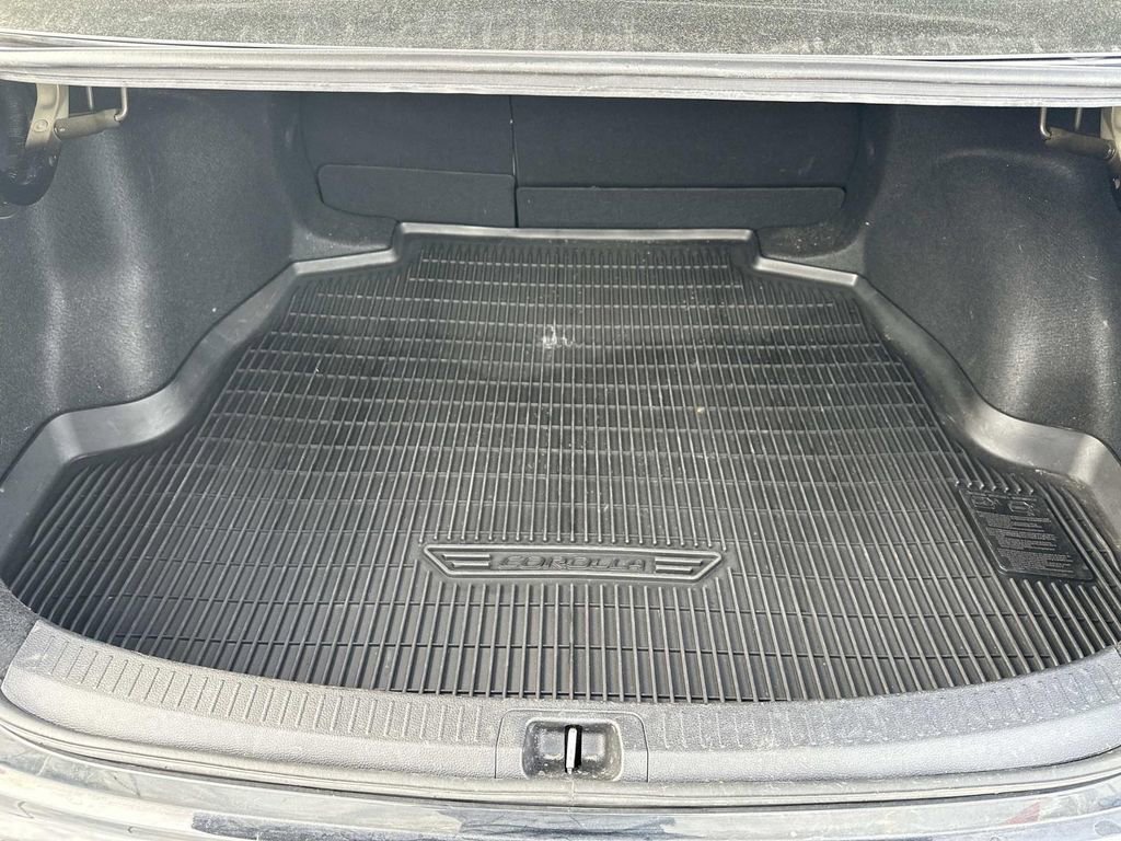 Used 2024 Toyota Corolla SE FWD image 10