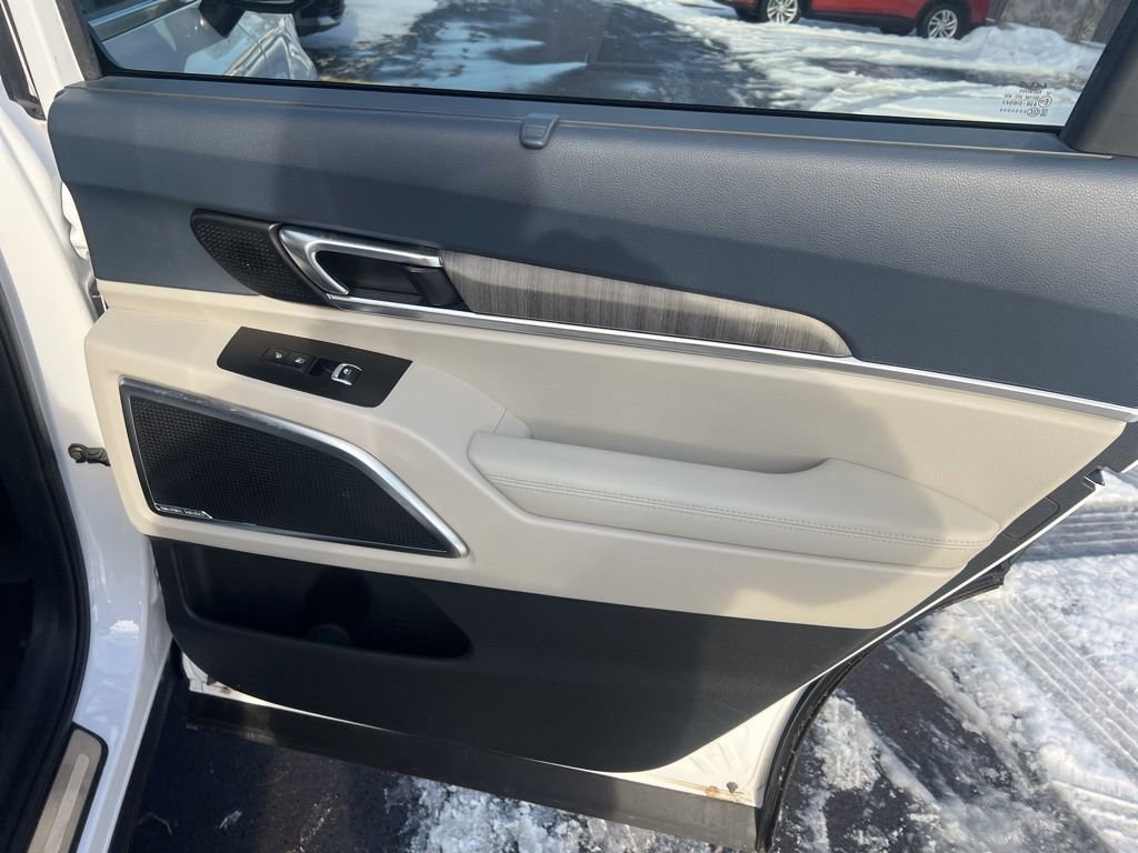 Used 2023 Kia Telluride SX Prestige image 18