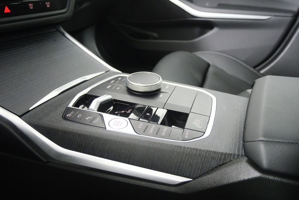 Used 2025 BMW 330i Sedan image 28