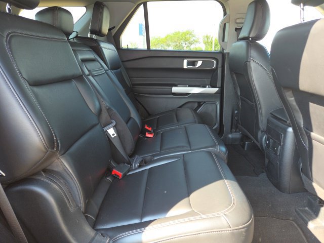 Certified 2024 Ford Explorer XLT w/ Equipment Group 202A RWD image 20
