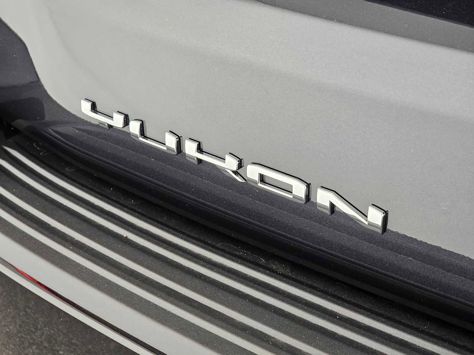 New 2026 GMC Yukon XL Elevation w/ Elevation Premium Package image 17