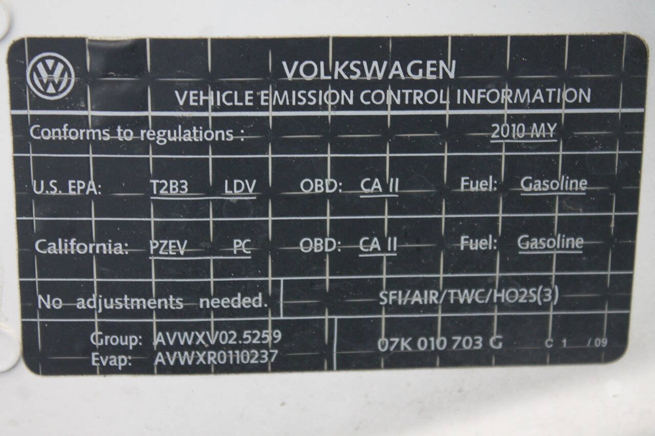 Used 2010 Volkswagen Jetta Limited Edition FWD image 17
