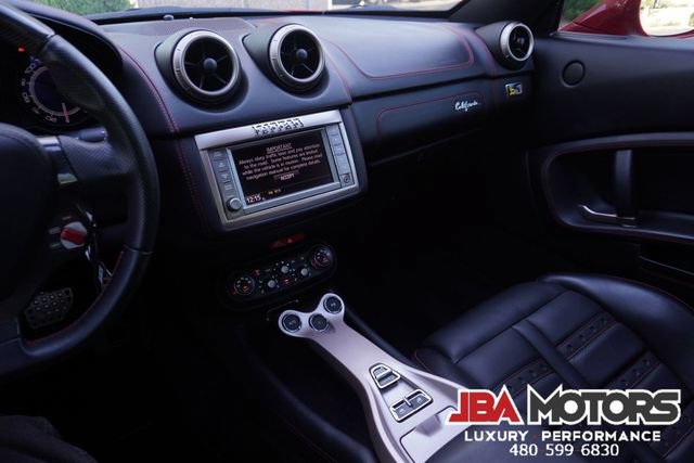 Used 2014 Ferrari California RWD image 21