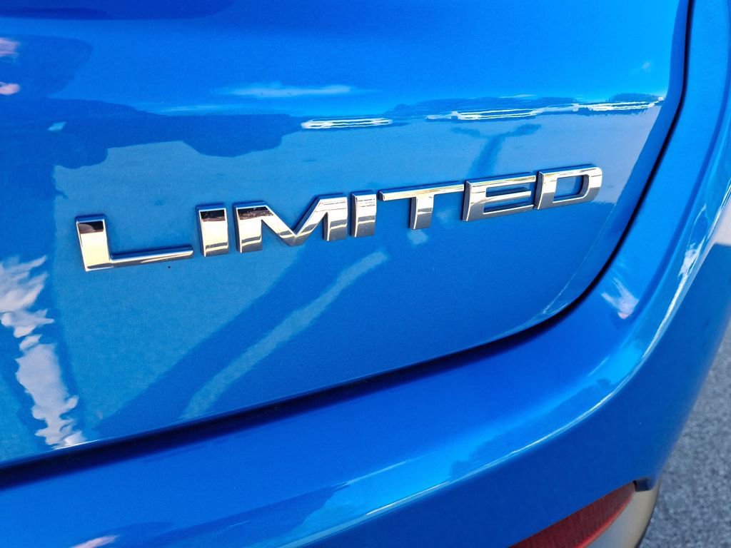 Used 2024 Jeep Compass Limited w/ Sun and Sound Group image 33