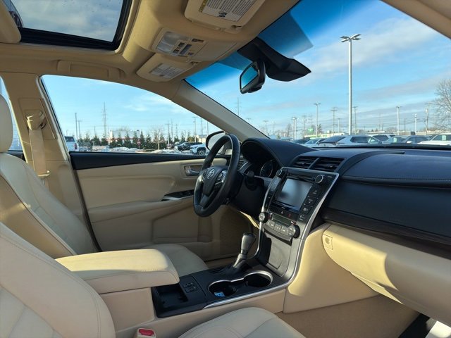 Certified 2017 Toyota Camry XLE image 30
