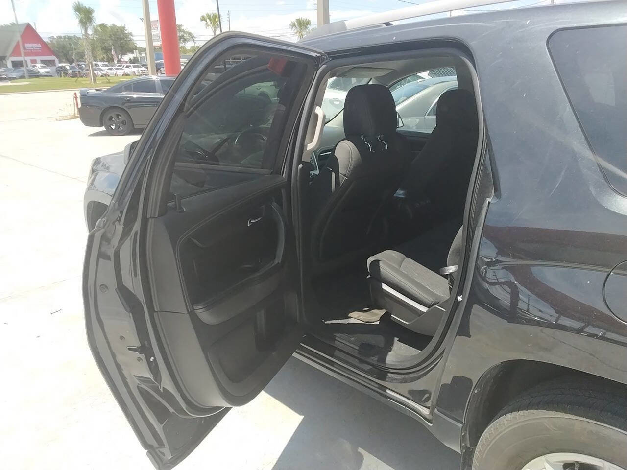 Used 2014 GMC Acadia SLE image 10