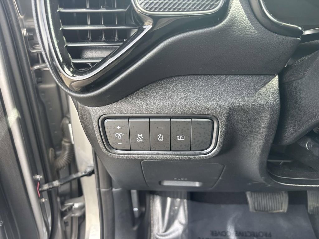 Used 2023 Kia Soul S FWD image 25