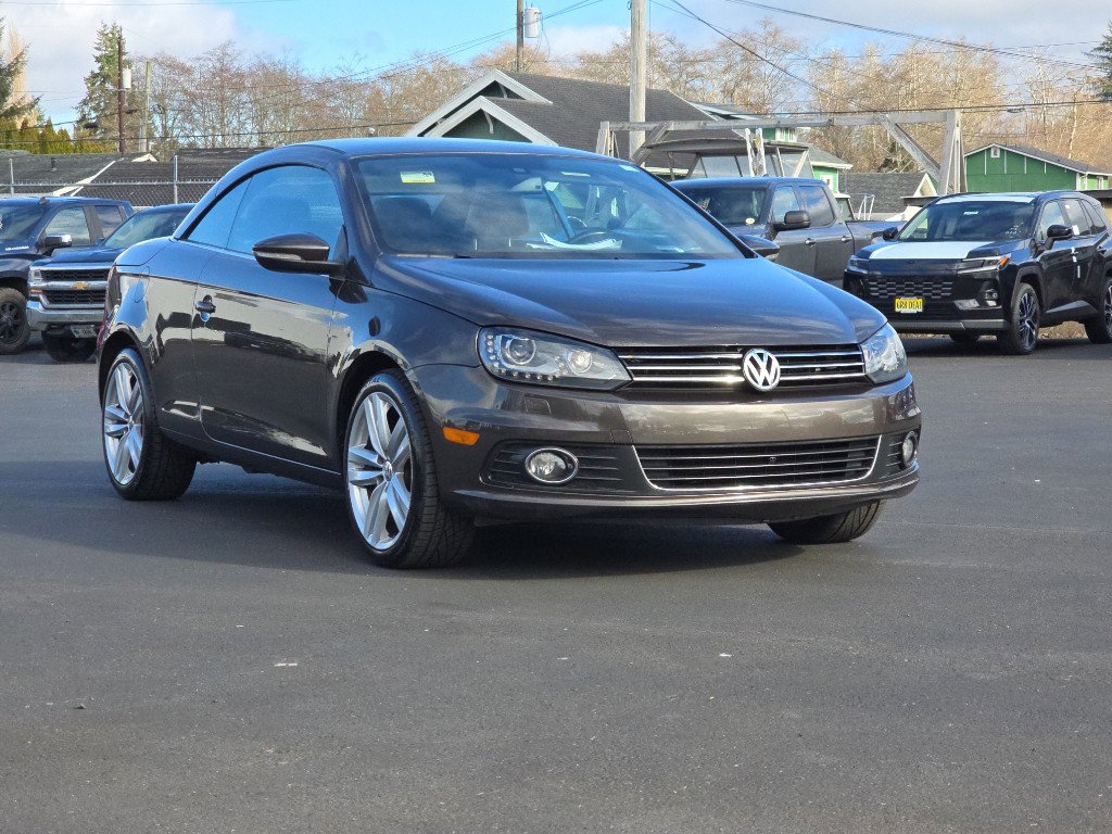 Used 2013 Volkswagen Eos Executive image 2