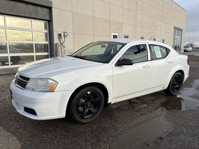 Used 2012 Dodge Avenger SE image 1