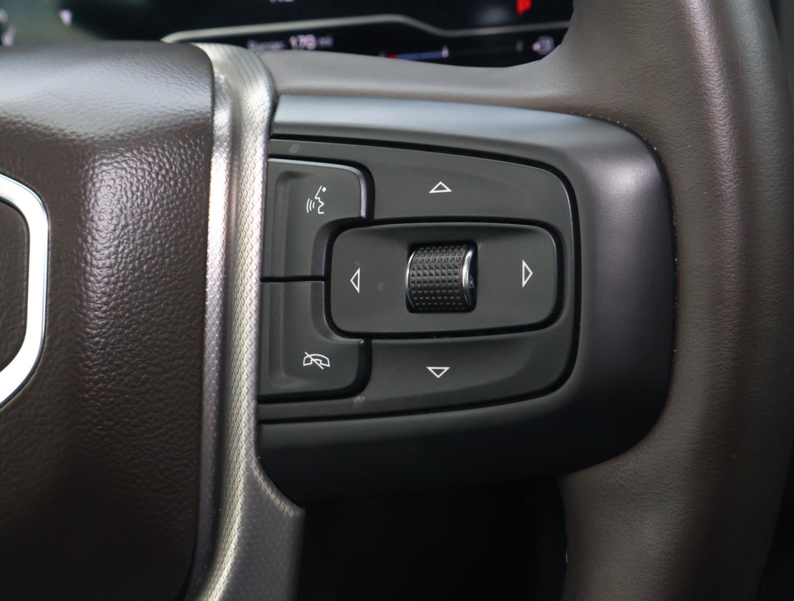 Used 2024 GMC Yukon XL Denali w/ Max Trailering Package image 32