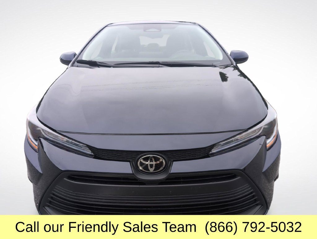 Certified 2025 Toyota Corolla LE FWD image 9