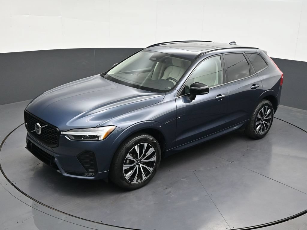 Certified 2024 Volvo XC60 B5 Core w/ Protection Package Premier AWD/4WD image 17