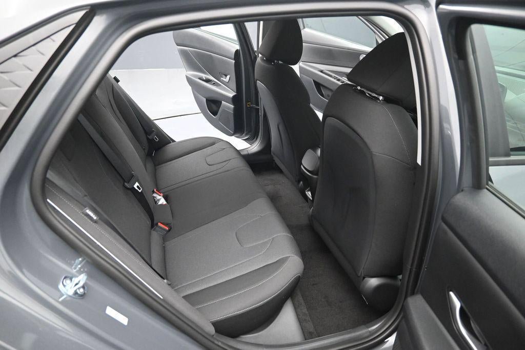 New 2026 Hyundai Elantra SE FWD image 27