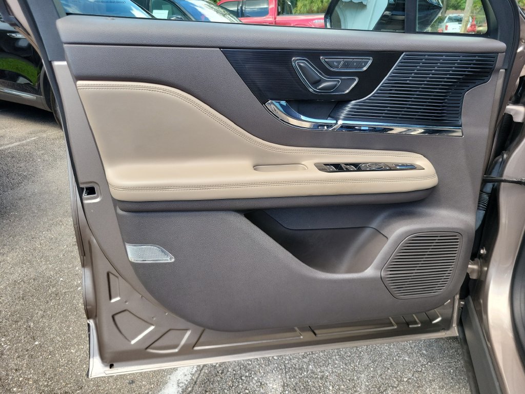 Certified 2021 Lincoln Corsair FWD image 13