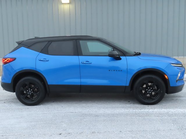 Used 2024 Chevrolet Blazer LT w/ Convenience Package image 2