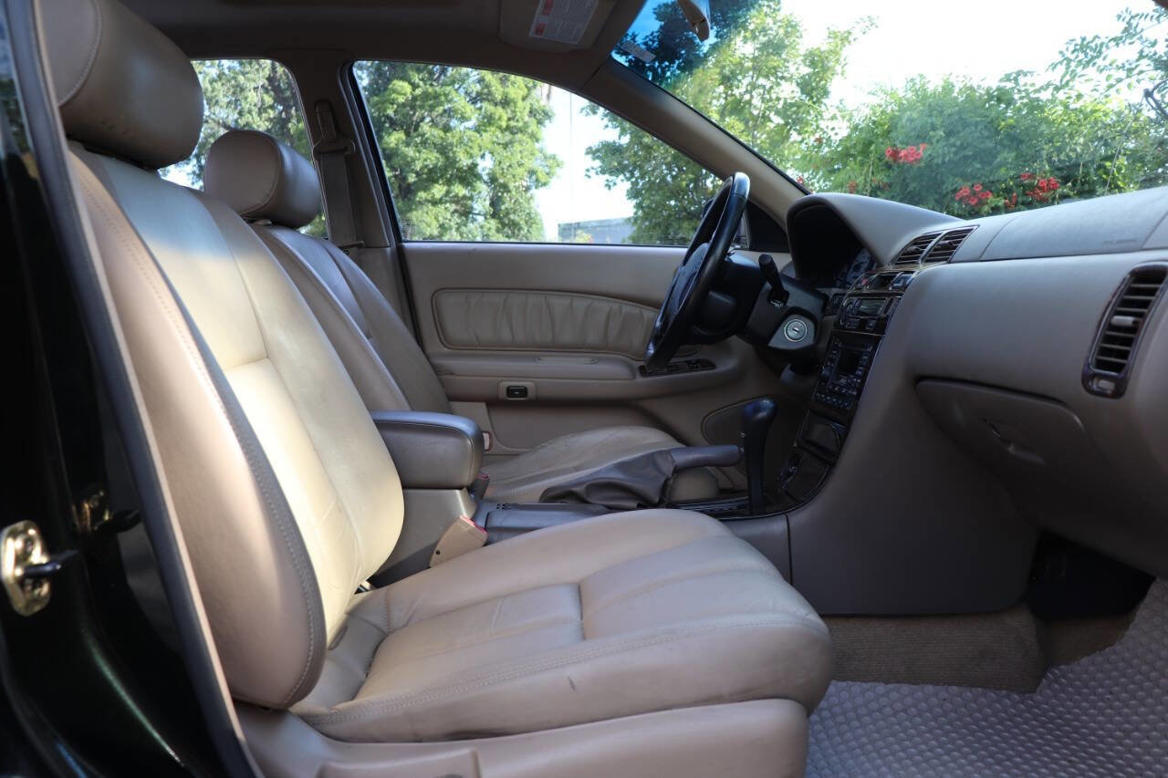 Used 1997 Nissan Maxima GXE FWD image 17