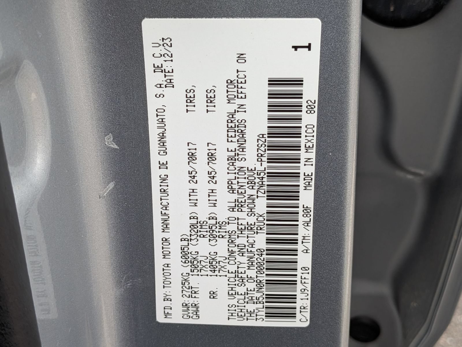 Used 2024 Toyota Tacoma SR5 AWD/4WD image 40