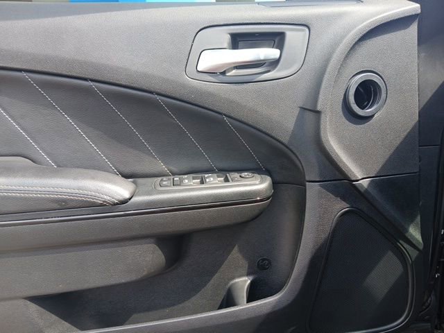 Used 2022 Dodge Charger R/T w/ Blacktop Package image 13