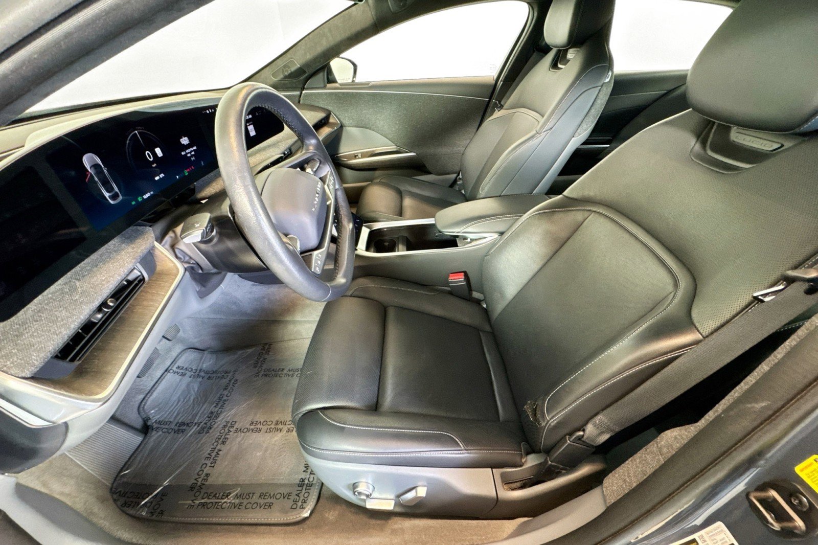 Used 2024 Lucid Air Touring image 20