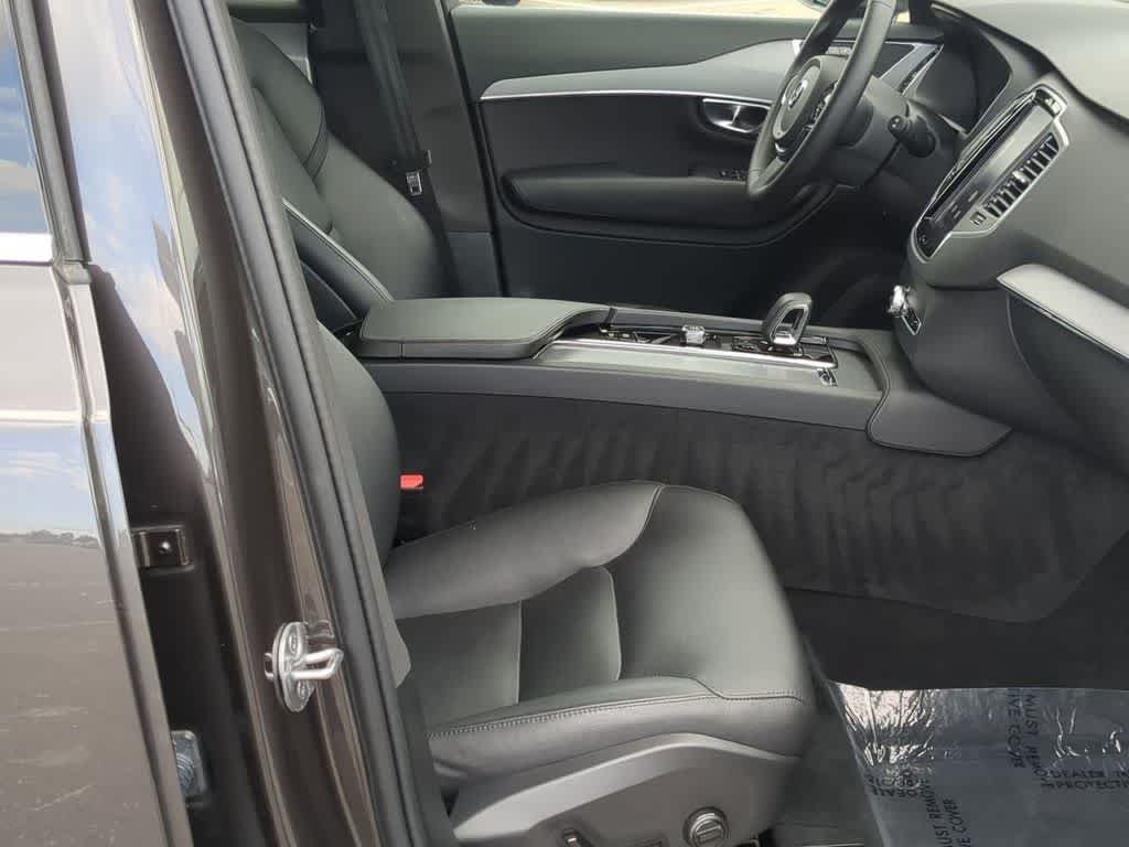 Certified 2024 Volvo XC90 B5 Core w/ Protection Package Premier AWD/4WD image 20