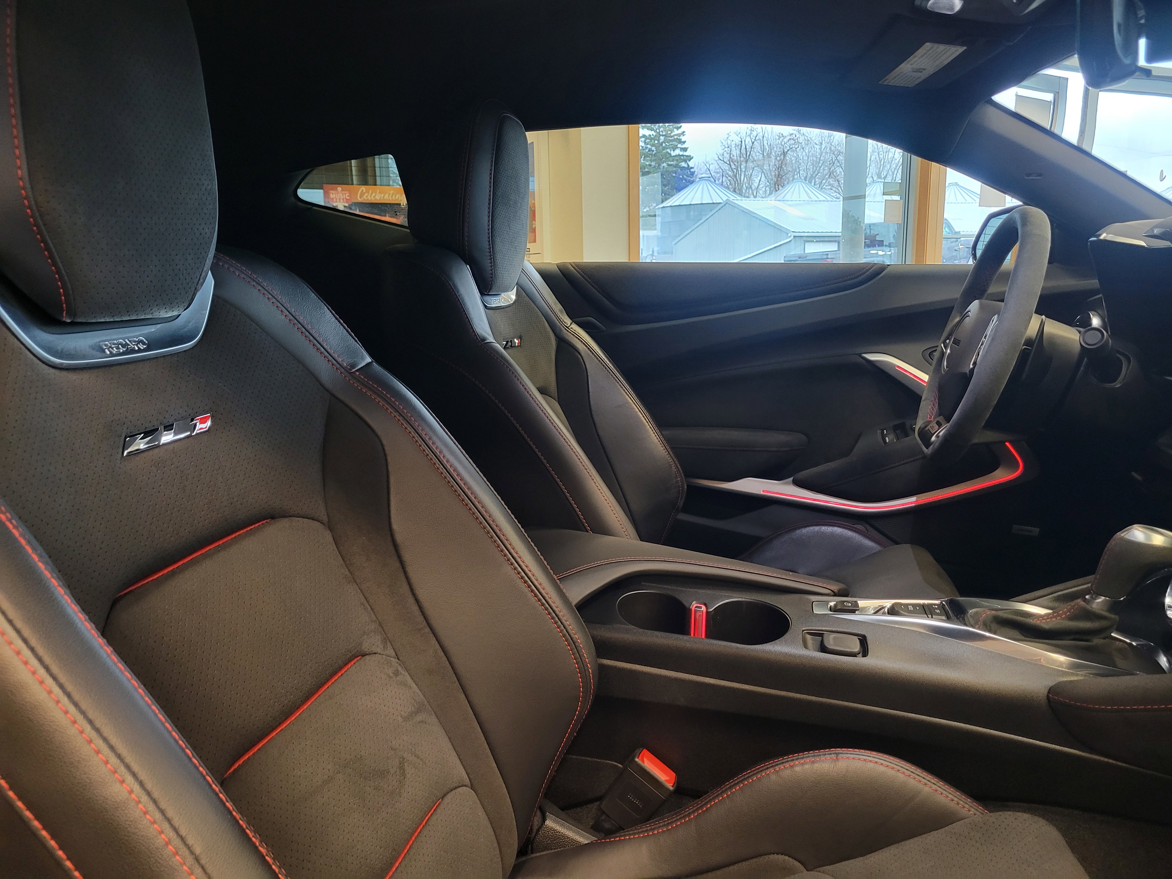 Used 2022 Chevrolet Camaro ZL1 image 19