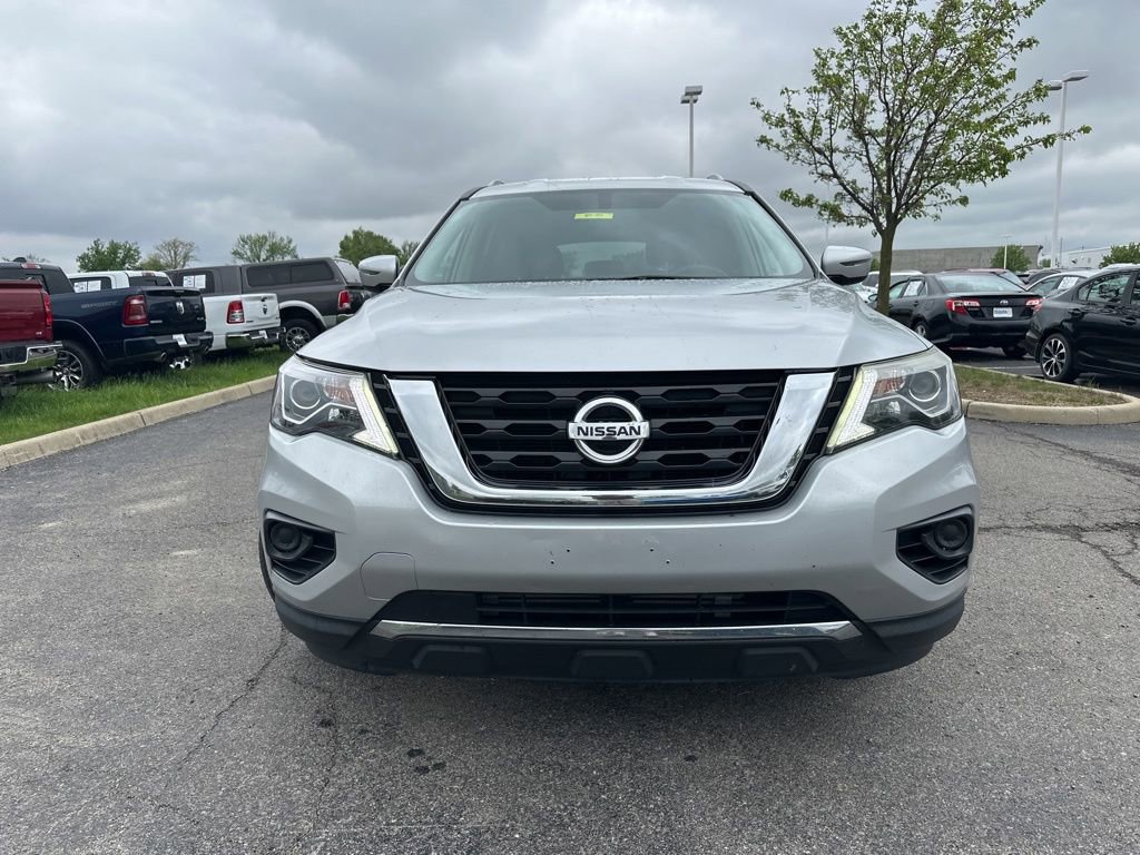 Used 2018 Nissan Pathfinder S AWD/4WD image 2