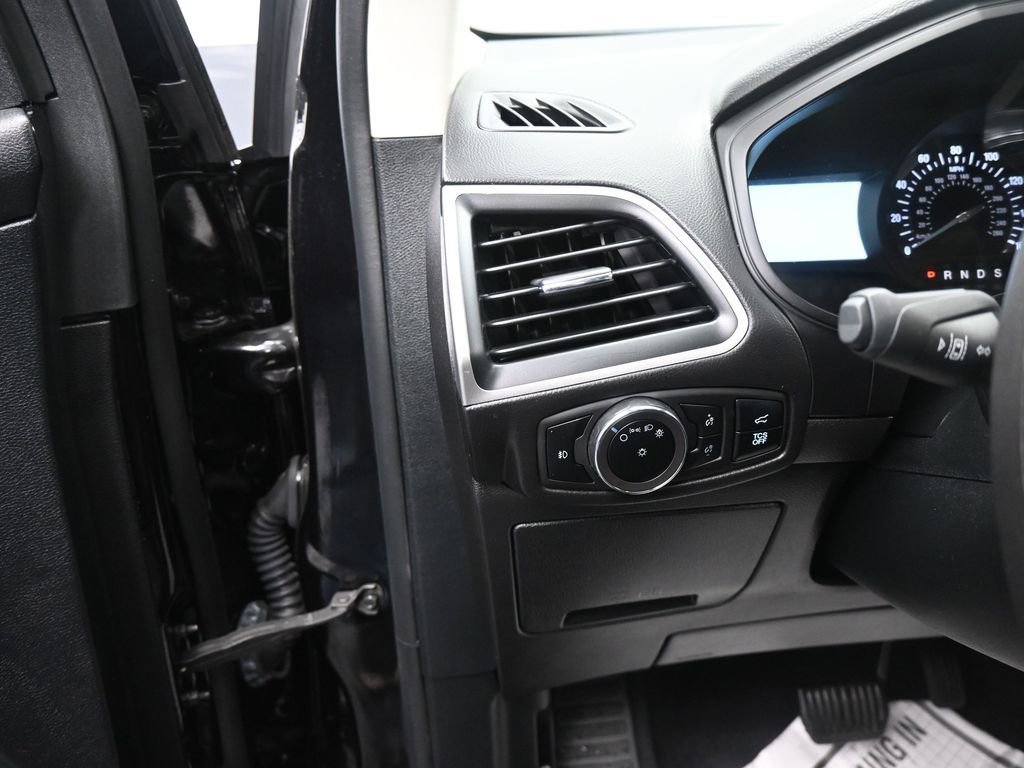 Used 2024 Ford Edge SEL w/ Convenience Package AWD/4WD image 15