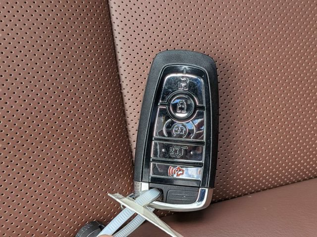New 2026 Lincoln Navigator L Reserve AWD/4WD image 32