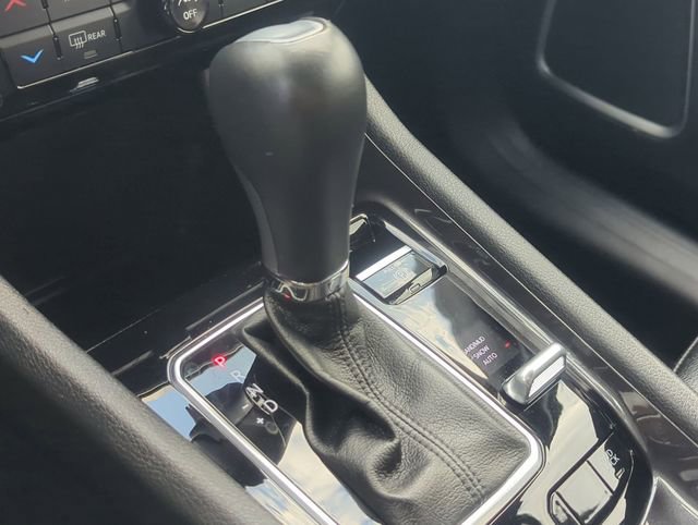 Used 2024 Jeep Compass Latitude image 28