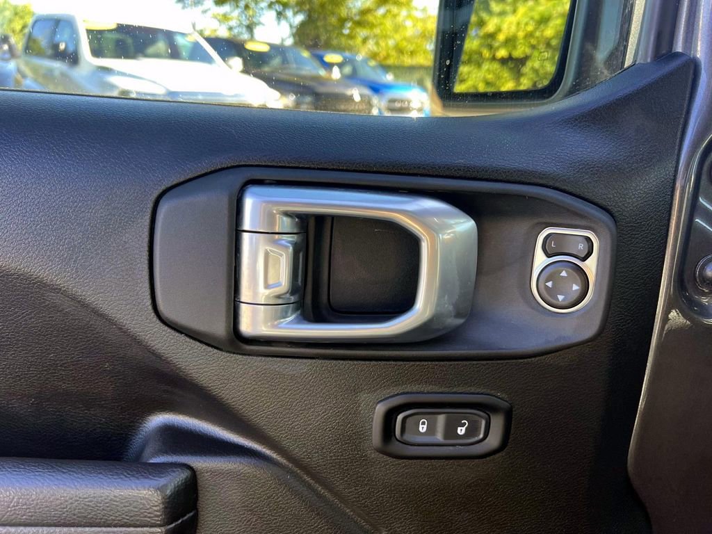 Certified 2024 Jeep Gladiator Sport image 14