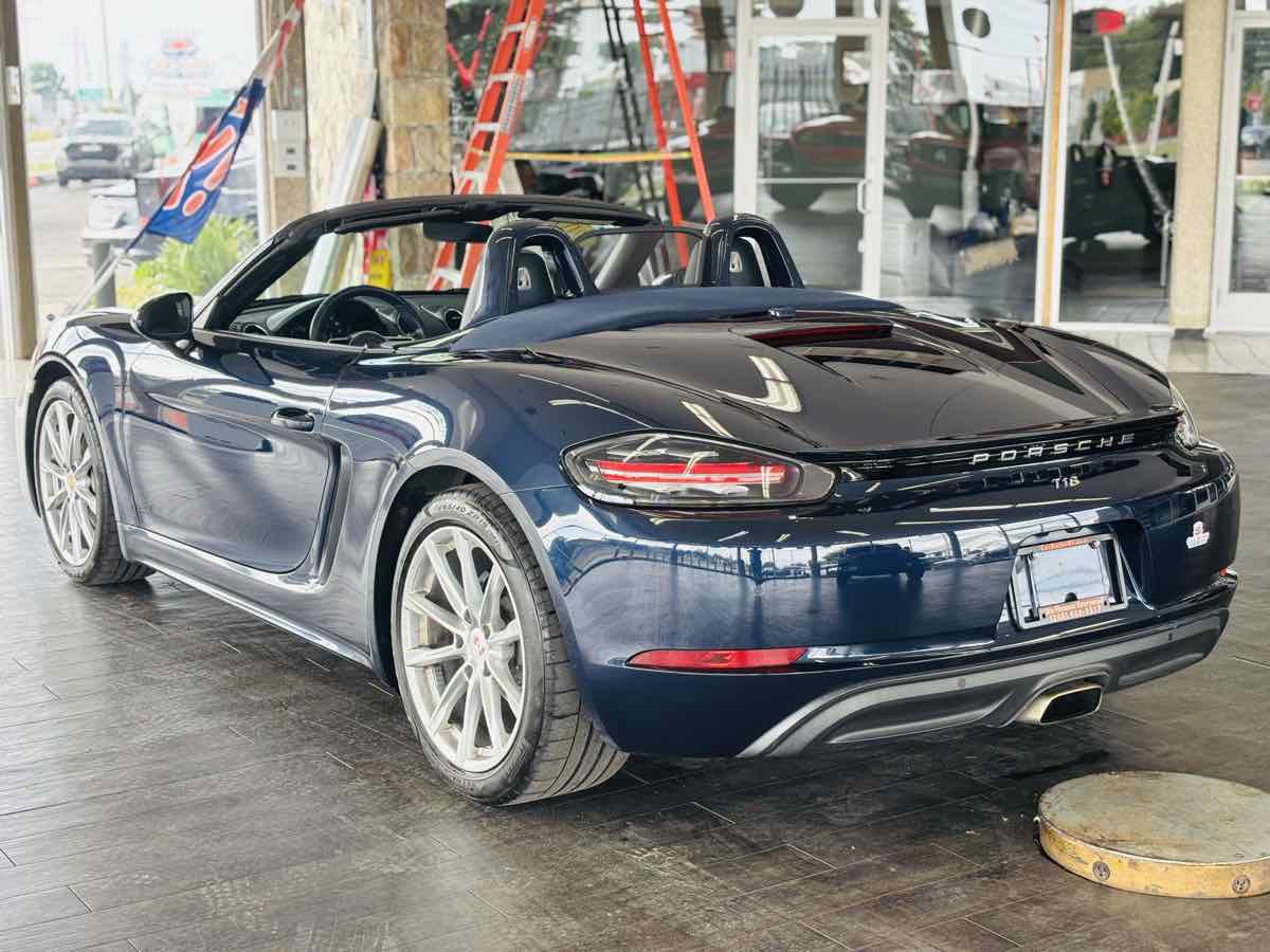 Used 2019 Porsche 718 Boxster RWD image 14