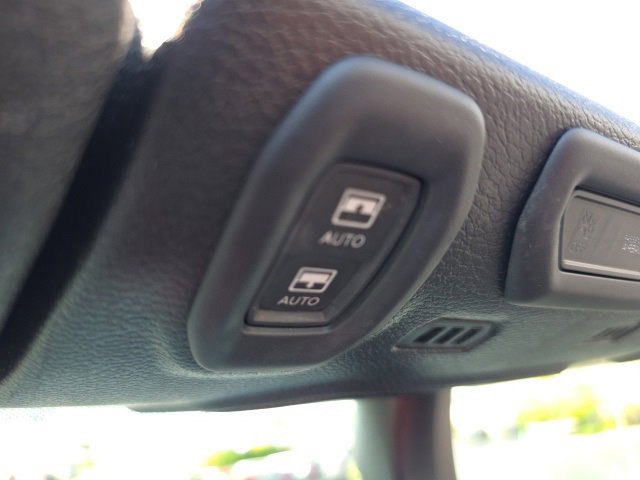 Used 2023 Jeep Wrangler Unlimited Sahara w/ Cold Weather Group image 33