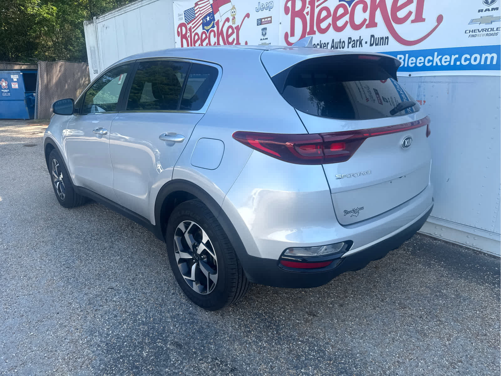 Used 2022 Kia Sportage LX image 8