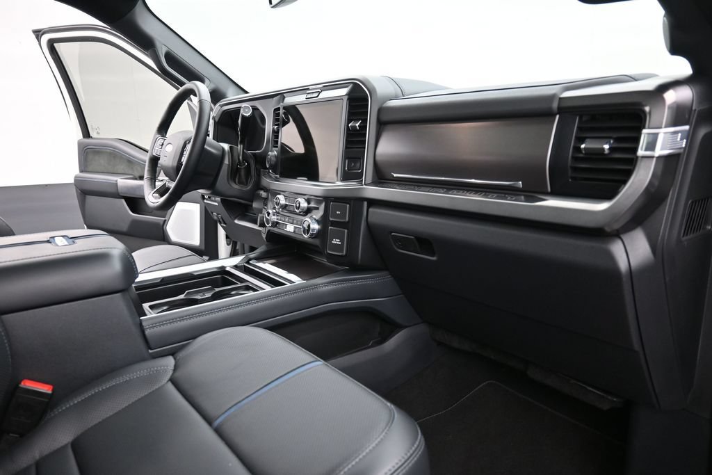 Used 2026 Ford F250 Platinum AWD/4WD image 27