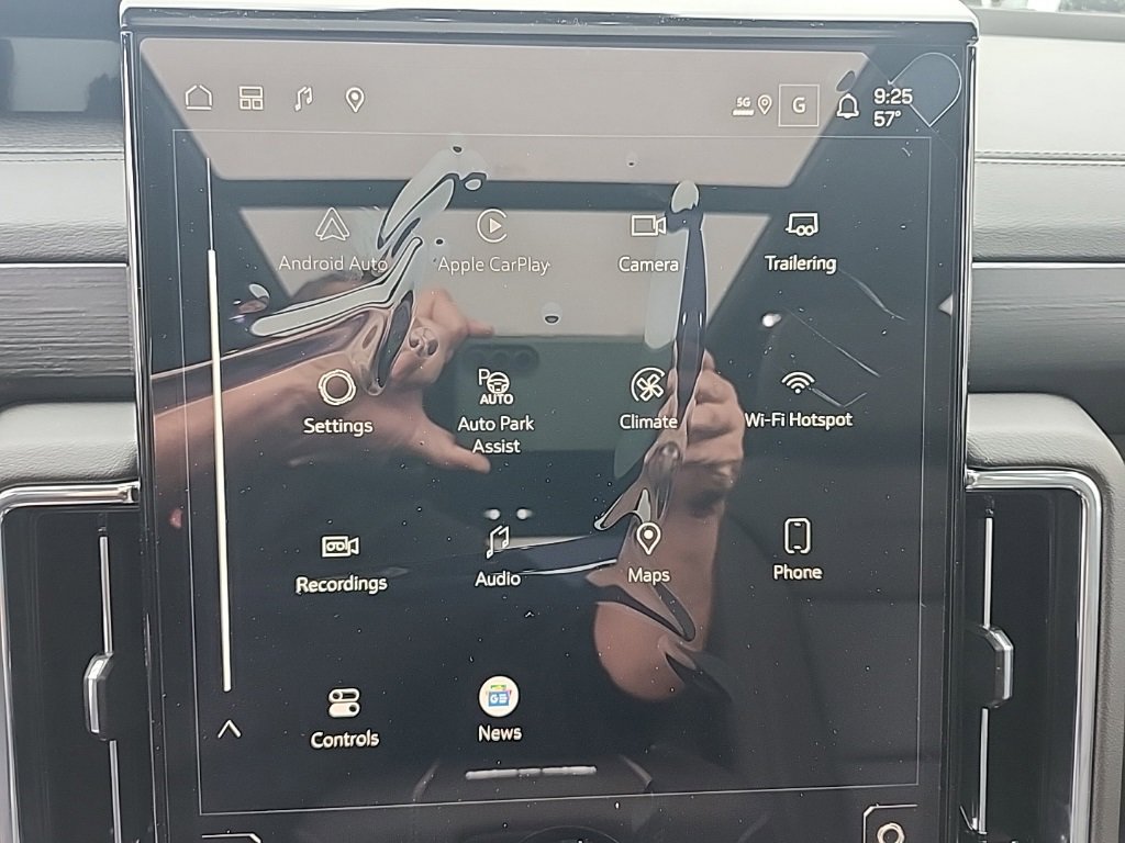 New 2026 GMC Yukon Denali w/ Sun & Power Step Package image 27