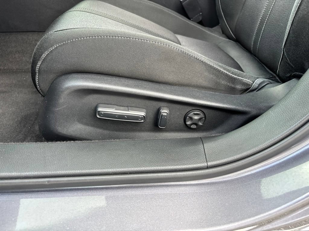 Used 2018 Honda Accord EX image 18