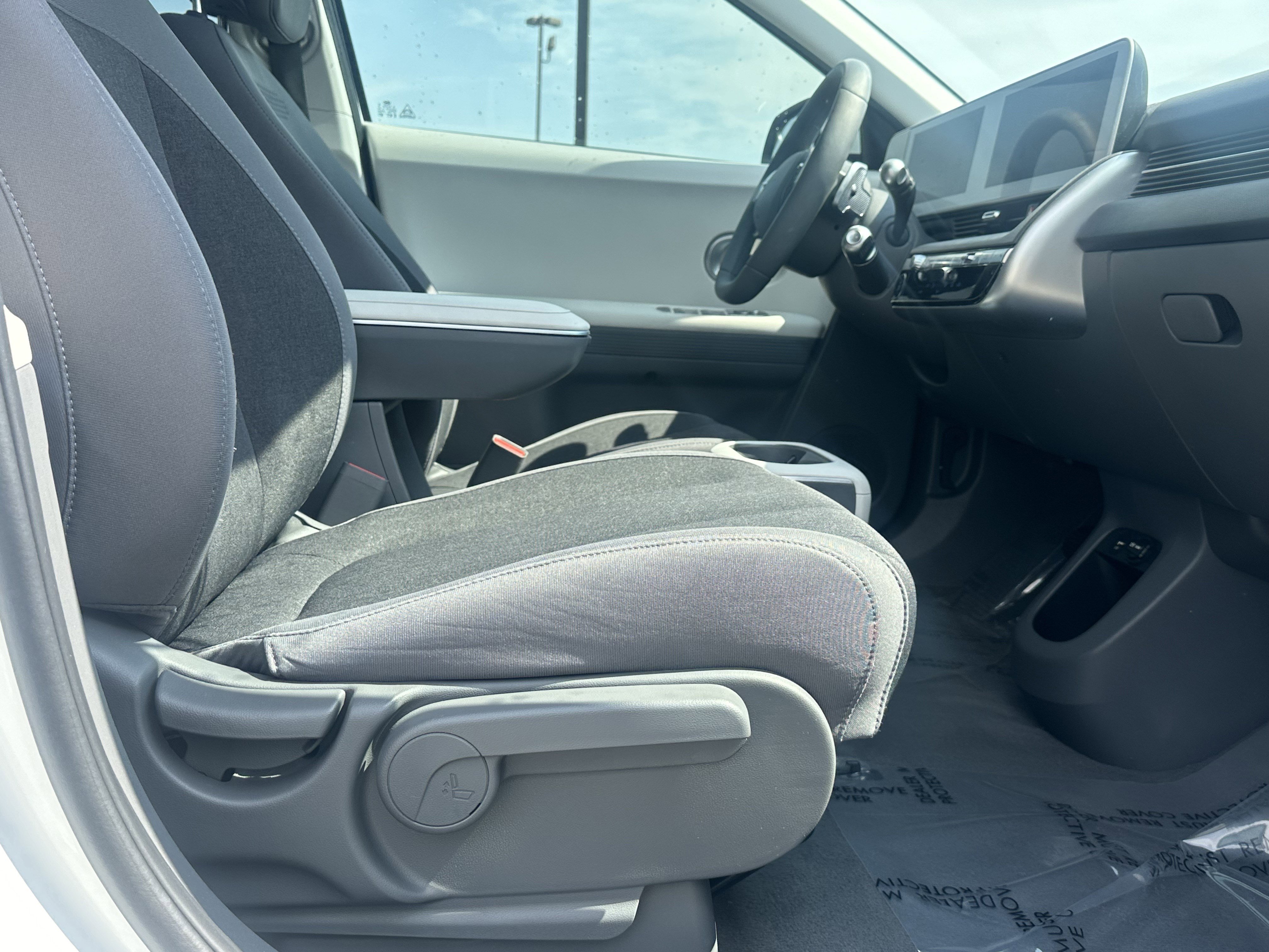 Used 2024 Hyundai Ioniq 5 SEL image 16